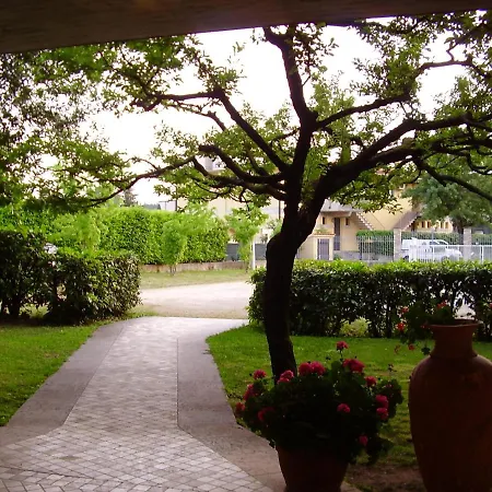 La Romantica Manerba del Garda