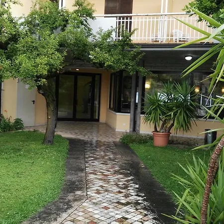 La Romantica 酒店 *