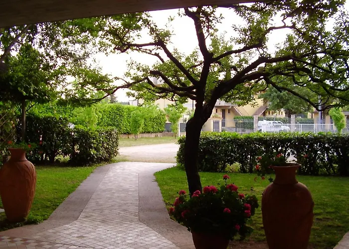 La Romantica Manerba del Garda